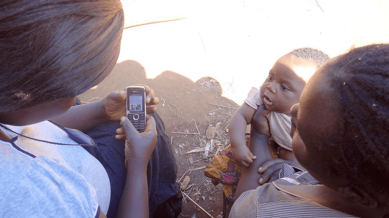 CRS CRS using CommCare on mobile phone in low resource setting.